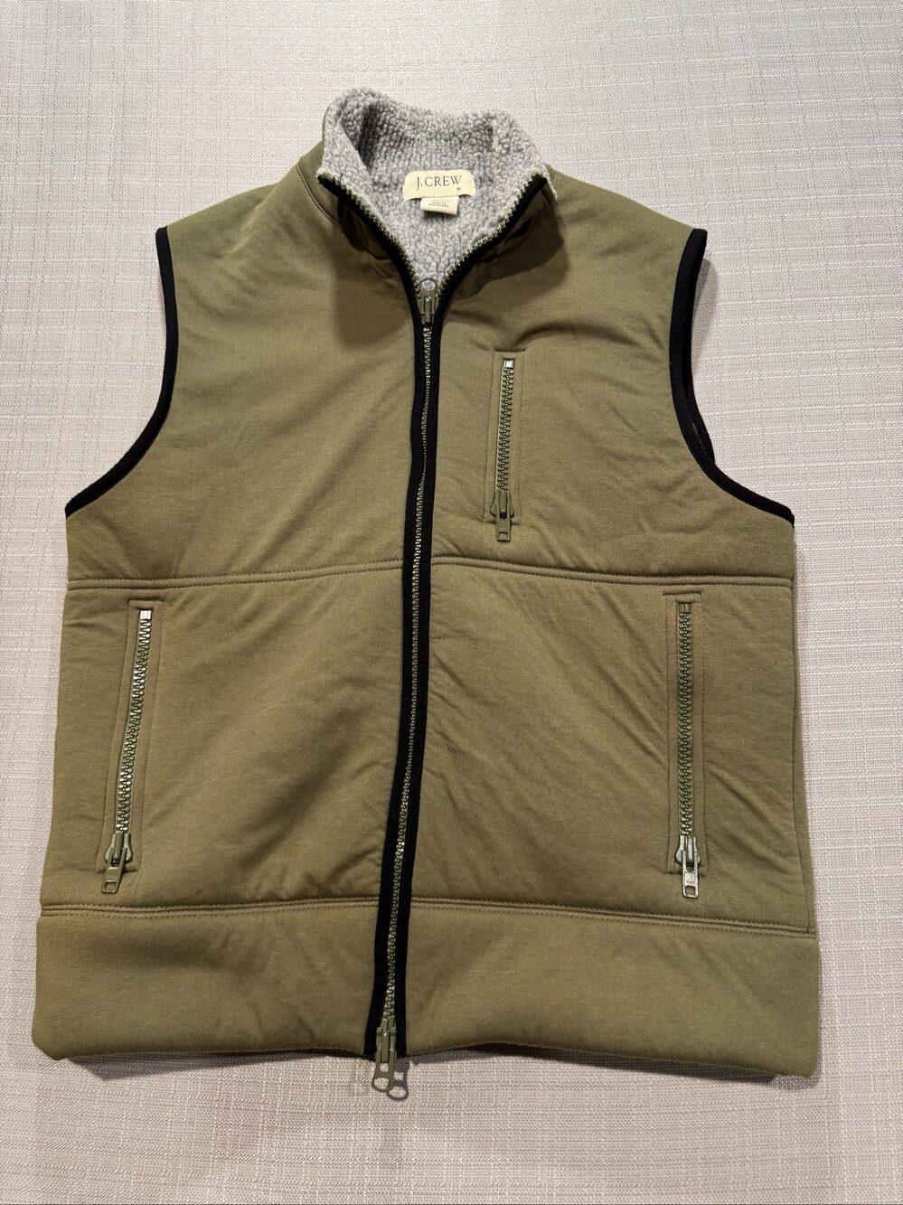 Men’s J.Crew Sherpa Fleece Lined Full Zip Vest – Olive Green – Medium